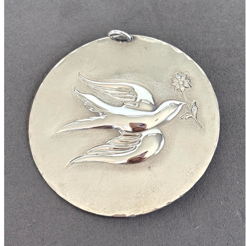 Towle Sterling Silver 1971 Partridge in a Pear Tree Dove Ornament Pendant